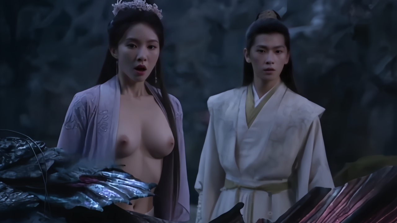 伸进内裤疯狂揉她到高潮小说_高清预告影视大全视频_西瓜视频免费在线观看